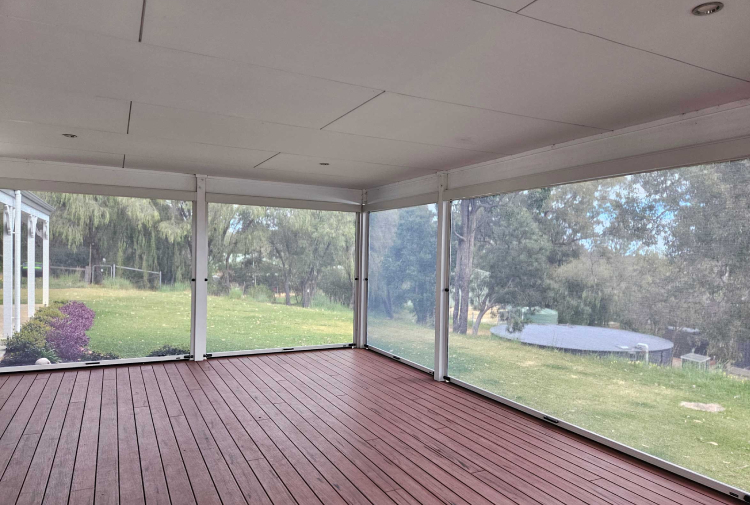 Outdoor Blinds Image Landscape 3